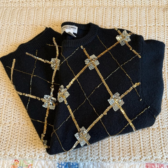 Vintage Alfred Dunner Black Sweater with Argyle Sequins and Beads Size Petite M - Picture 6 of 6